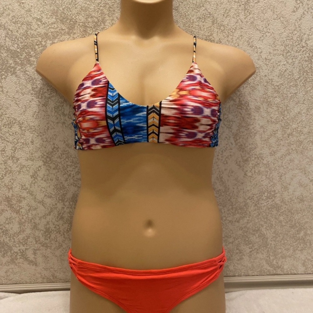 Raisins Vibrant Patterned Bikini Set